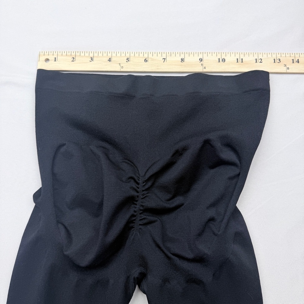 Women's Maternity Black Capri Leggings - Tummy support (2 pair) - Picture 4 of 9
